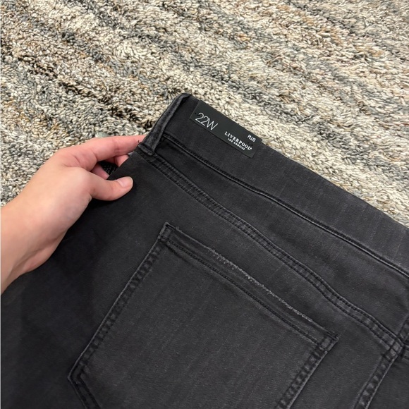 Liverpool Gia Glider Pull-On Shorts Sz 22W NWT | Liverpool Women Mini Shorts NWT - Picture 12 of 15